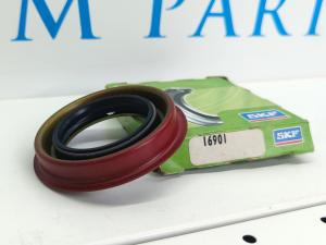 Сальник привода акпп SKF на Ford Mondeo, Escape (-08)
